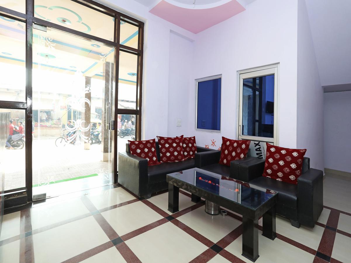 Oyo 11041 Hotel Taj Ansh アーグラ エクステリア 写真