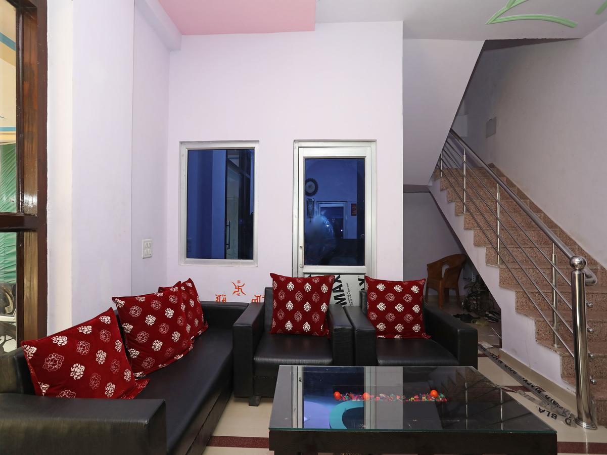 Oyo 11041 Hotel Taj Ansh アーグラ エクステリア 写真