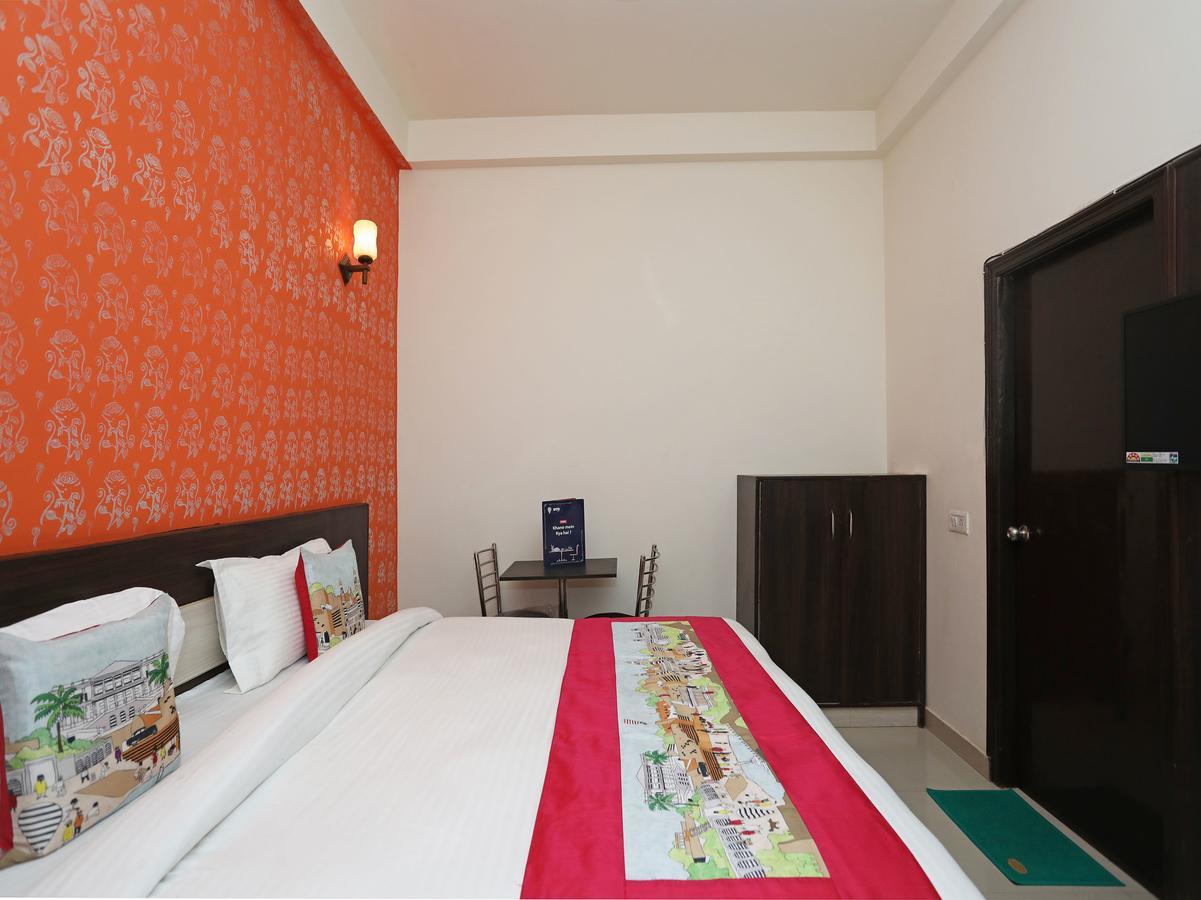 Oyo 11041 Hotel Taj Ansh アーグラ エクステリア 写真